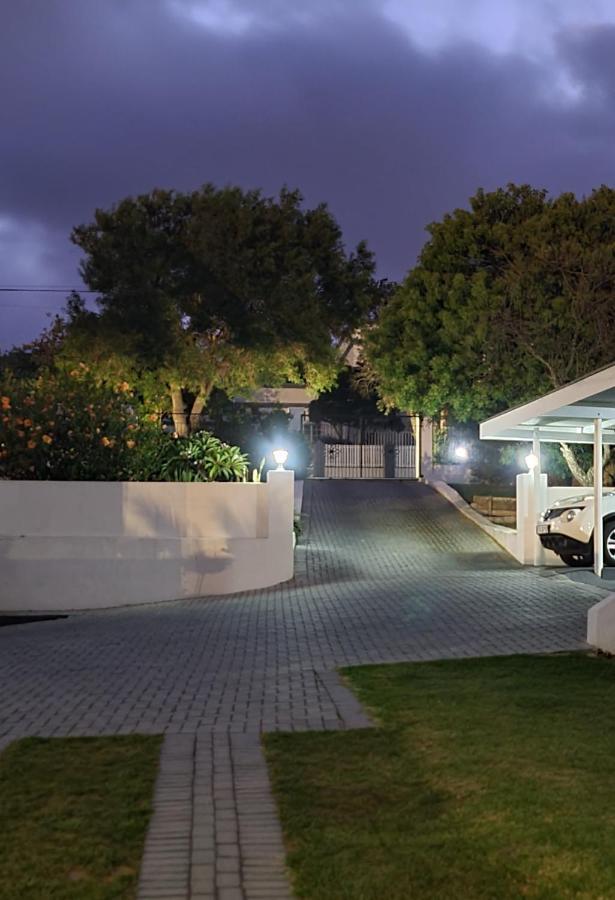 7 On South Hotel Bredasdorp Exterior foto
